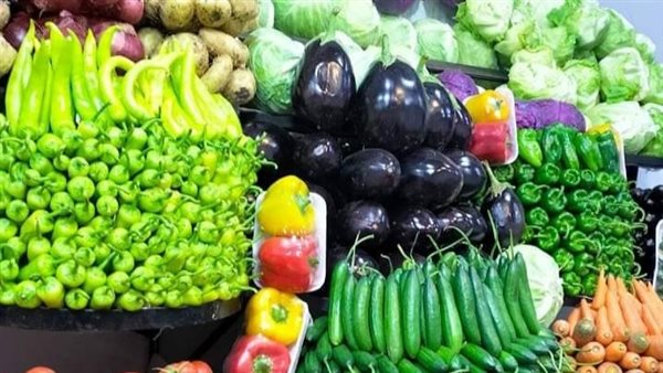 أسعار الخضروات والفاكهة اليوم الجمعة بأسواق الفيوم