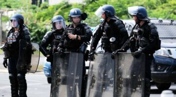 أعمال عنف واحتجاجات… ماذا يحدث في كاليدونيا الجديدة «جزيرة النيكل»؟