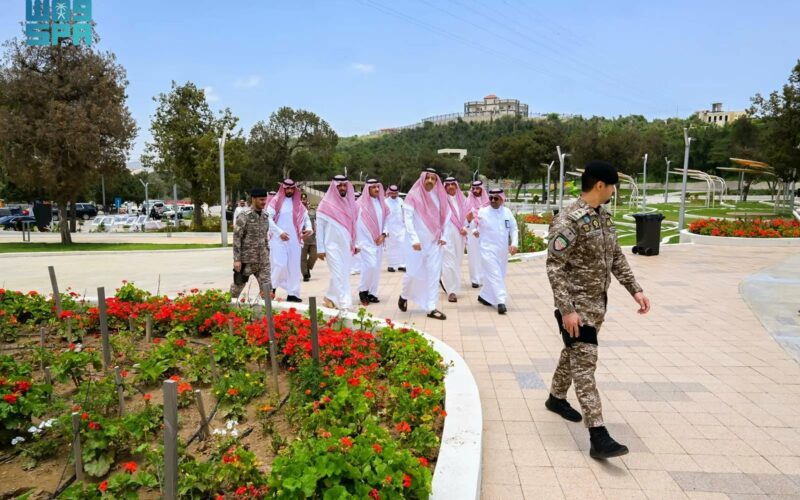 أمير منطقة الباحة يتفقد عدداً من المواقع والمتنزهات السياحية استعداداً لموسم صيف هذا العام