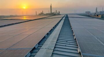 اقتصادية قناة السويس تدشن محطة طاقة شمسية بمركز سيمنز إنرجي بالسخنة