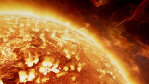 الأكبر منذ نصف عِقد.. ناسا توثق لحظة انفجار توهج شمسي قوي نحو الأرض