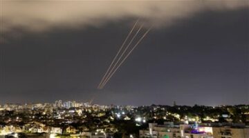 الاحتلال الإسرائيلي يقصف 4 مواقع في ريف درعا السوري