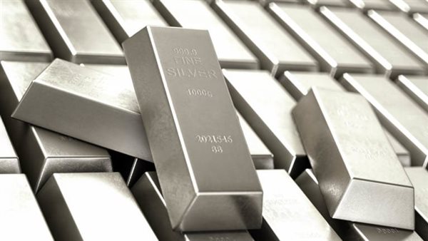 الفضة تسجل أعلى سعر في 2024