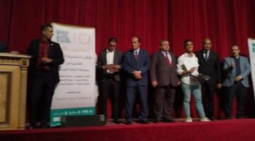 تكريم الطلاب الحاصلين على المراكز الأولى بمسابقة أنشطة اللغة العربية بالدقهلية
