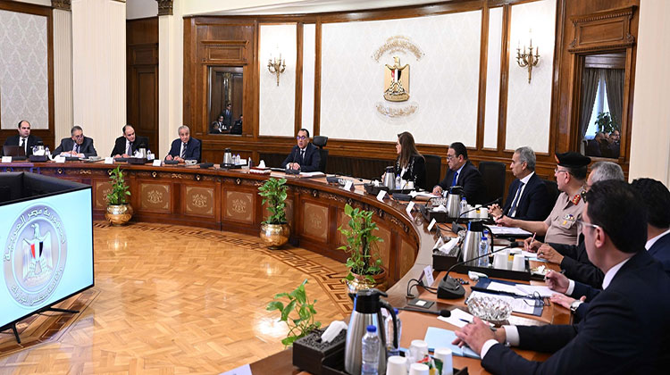 رئيس الوزراء يترأس اجتماع المجلس التنسيقى للسياسات المالية والنقدية