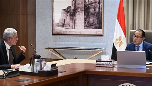 رئيس الوزراء يُتابع عددًا من ملفات عمل الهيئة المصرية للشراء المُوحد والإمداد والتموين الطبي
