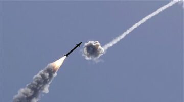 روسيا تسقط عدد من الصواريخ فوق سيفاستوبول