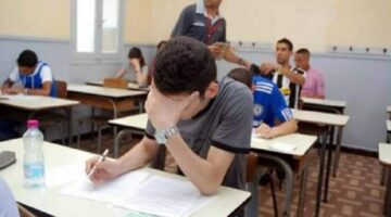 طلاب الشهادة الإعدادية بالجيزة يؤدون الامتحان في مادتين اليوم