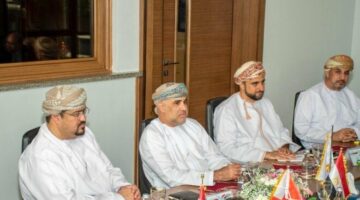 وزير الإسكان بسلطنة عمان يبحث مجالات التعاون مع شركة فيرنبرو جلوبال للاستثمار