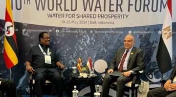 وزير الري يبحث مع نظيره الأوغندى سبل تعزيز التعاون فى مجال المياه